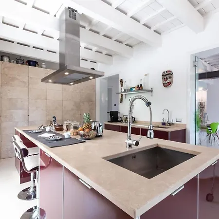 Meernahes Ferienhaus Casa Cantagallo Mit Pool Hébergement de vacances