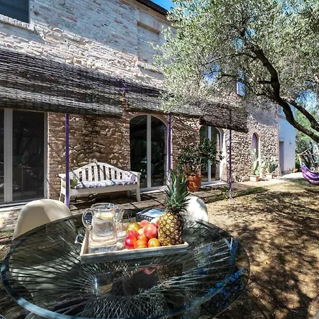 Meernahes Ferienhaus Casa Cantagallo Mit Pool Hébergement de vacances Fermo