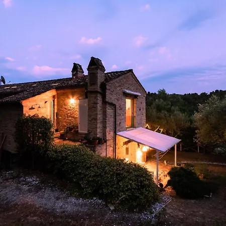 Meernahes Ferienhaus Casa Cantagallo Mit Pool Hébergement de vacances Fermo